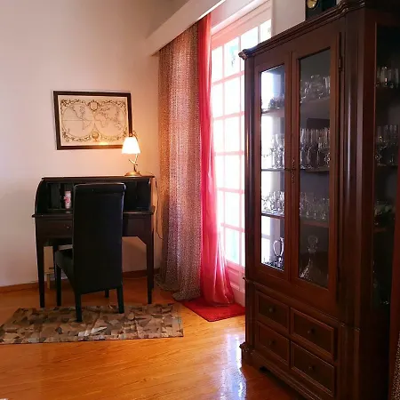 Blue. Two Storey House, 100 Meters From Sea Holiday home